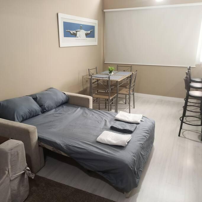 Apartamento Ponto De Copacabana Excelente Amplo Arejado E Iluminado *