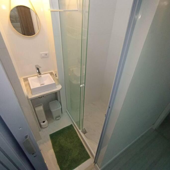 Apartamento Ponto De Copacabana Excelente Amplo Arejado E Iluminado Rio de Janeiro